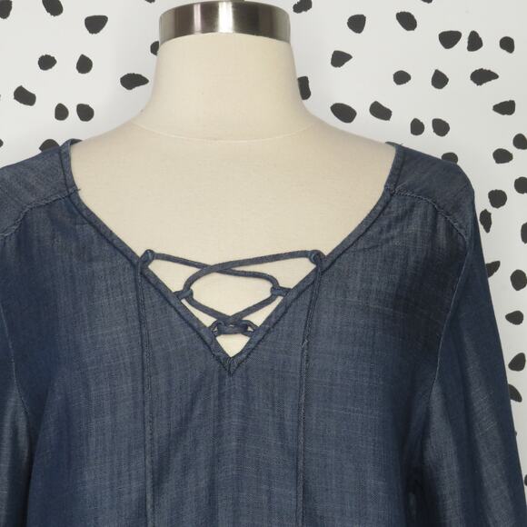 Sanctuary Lila Chambray Bell Sleeve Lace Up Blouse - Picture 3 of 9